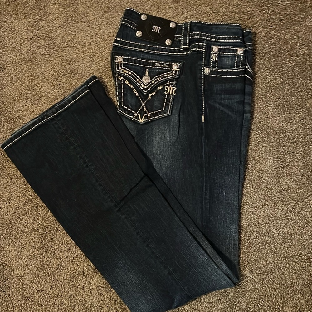 Like new! All jewels intact
